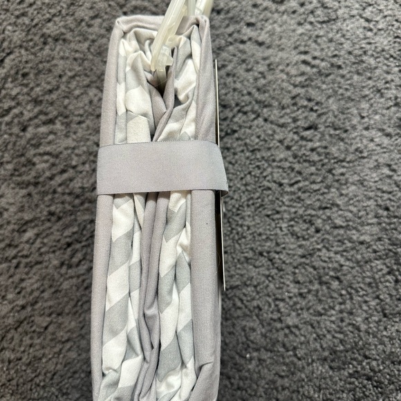 Cloud Island Gray Chevron Play Yard Sheets 2-Pack - Picture 4 of 6